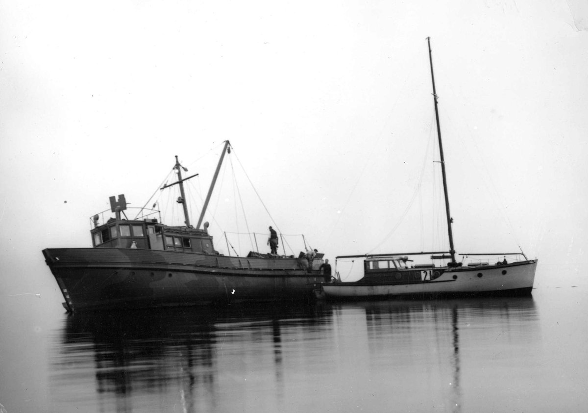 American cargo vessel aground off Black Rock (c. 1944)