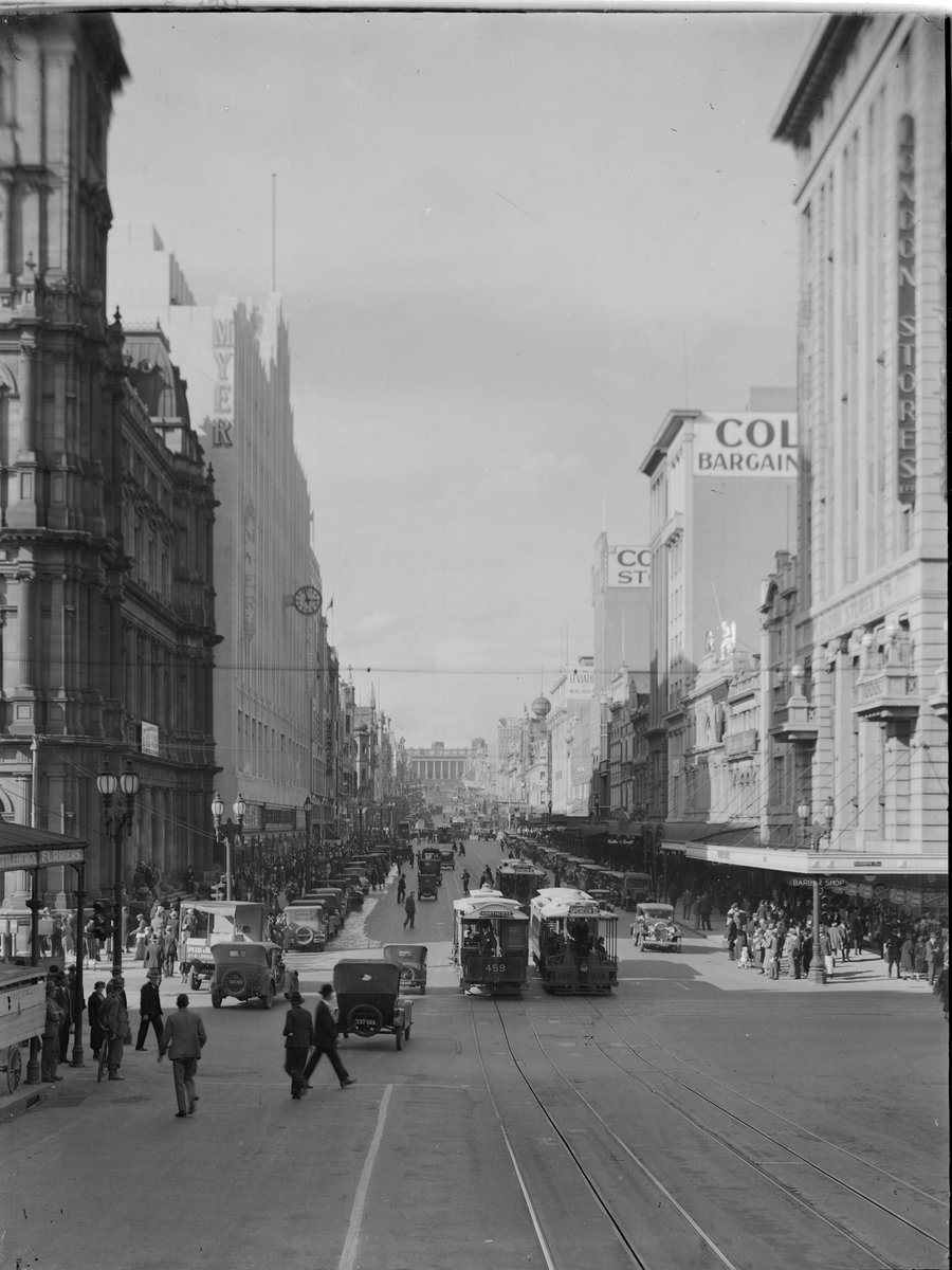 [Looking along Bourke Street, Melbourne, towards Parliament House], East Melbourne (1932)