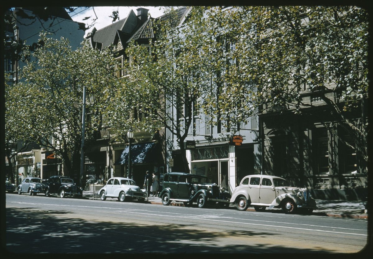Collins Street, Melbourne City (1954)