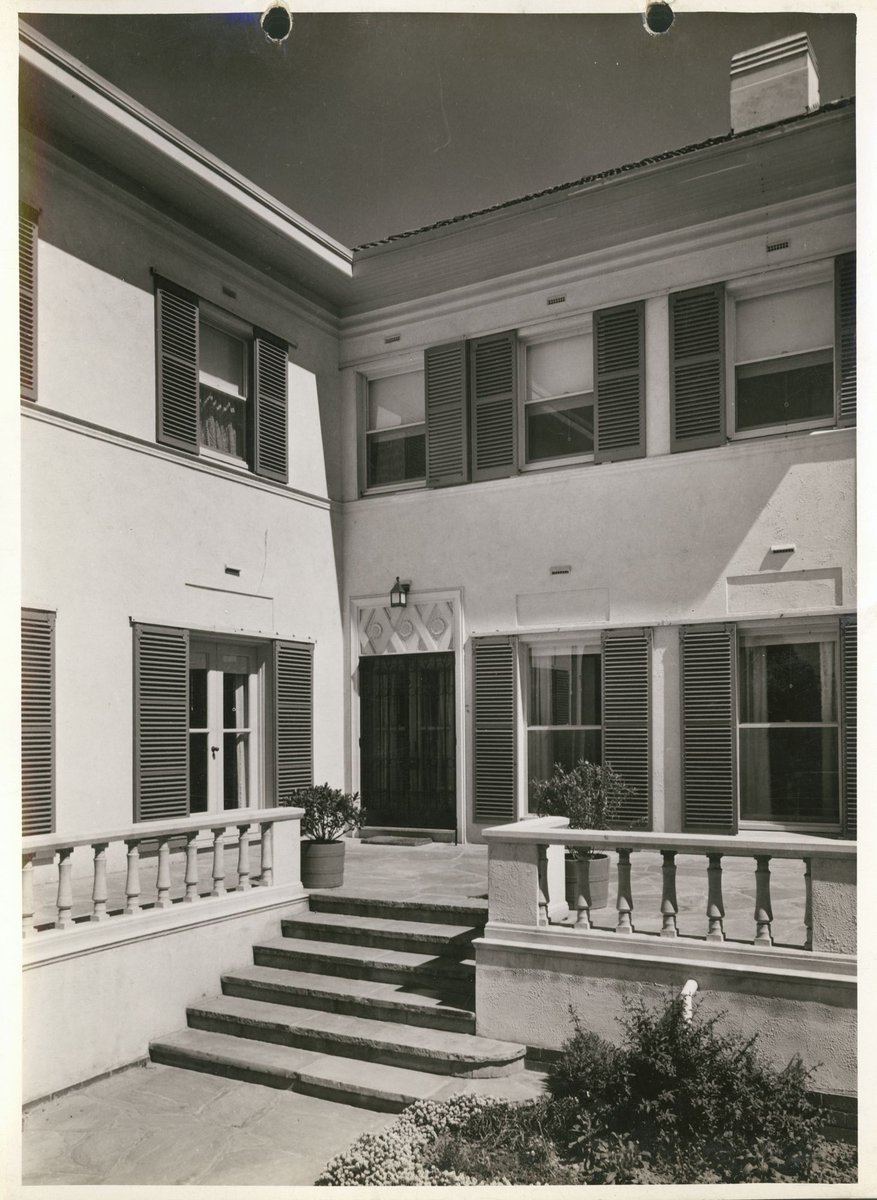 Residence of Miss C. Armstrong Heyington Place Toorak Vic (1936)