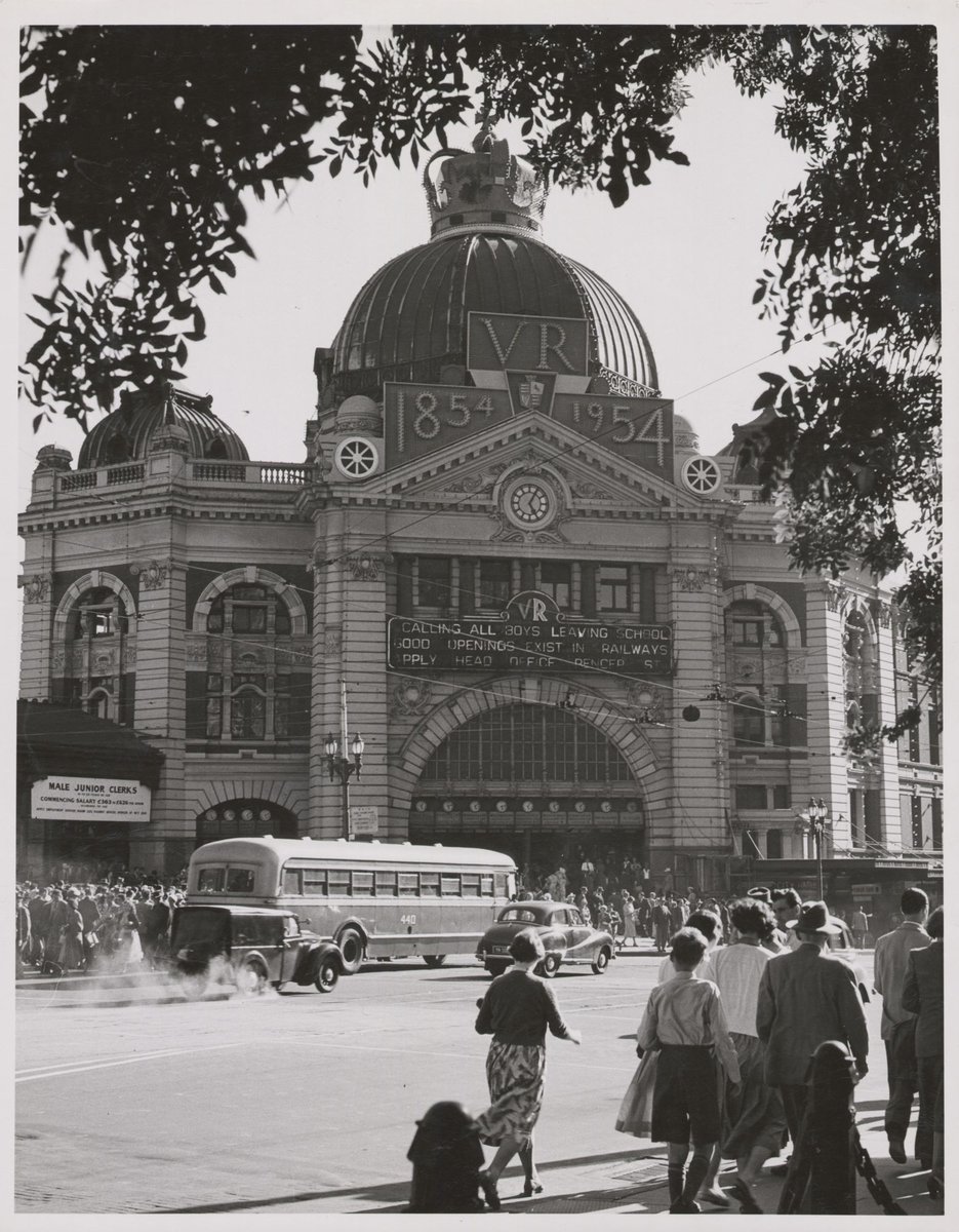 Flinders Street, Melbourne, Melbourne City (1954?)