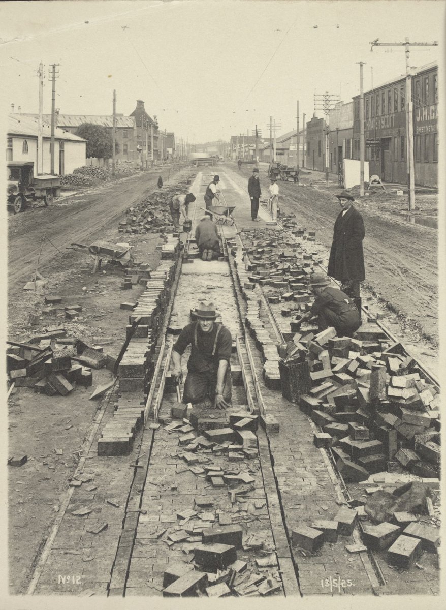 Tramway construction in Sturt Street, South Melbourne (1925)