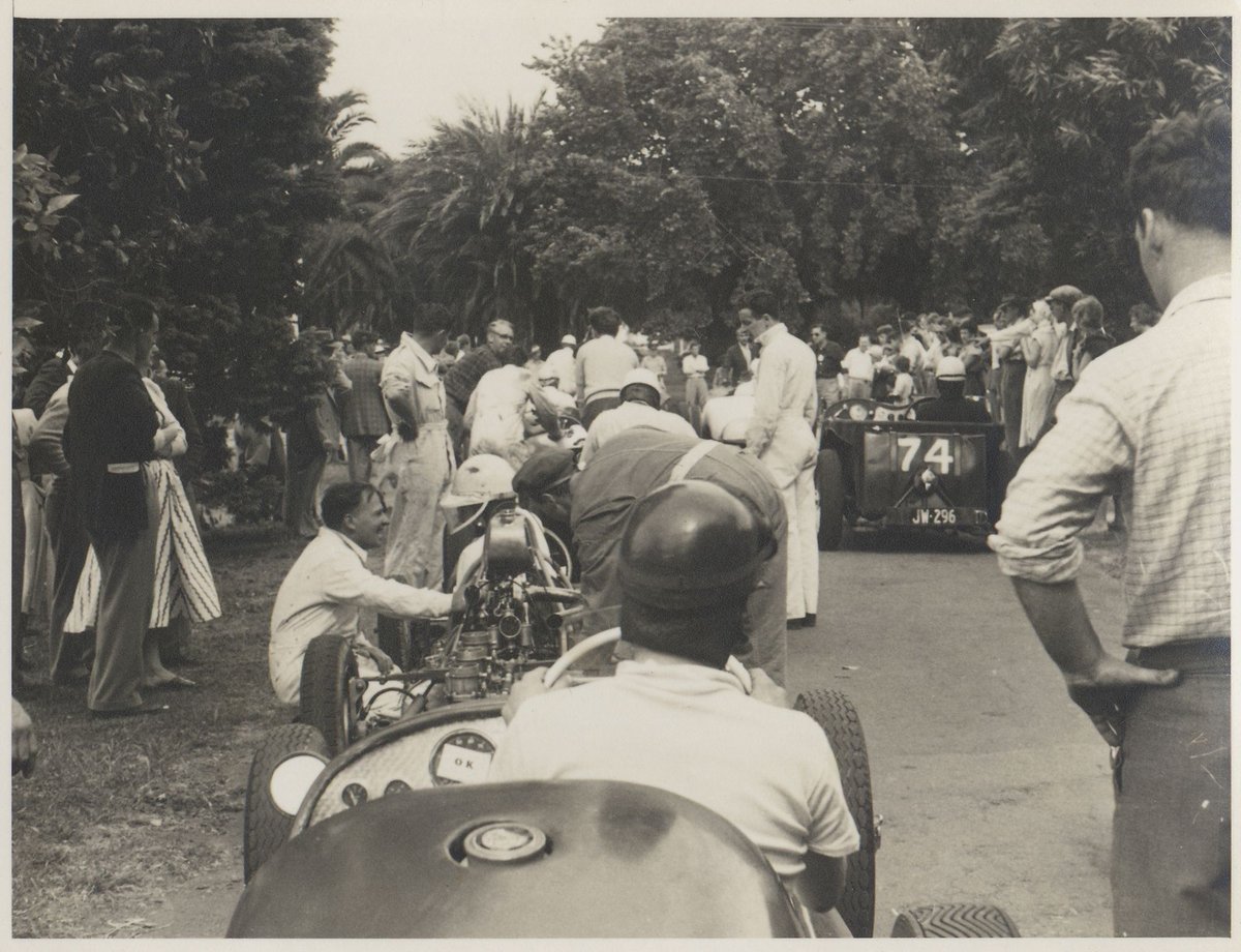 Cars and teams in pits, Albert Park? (1953?)