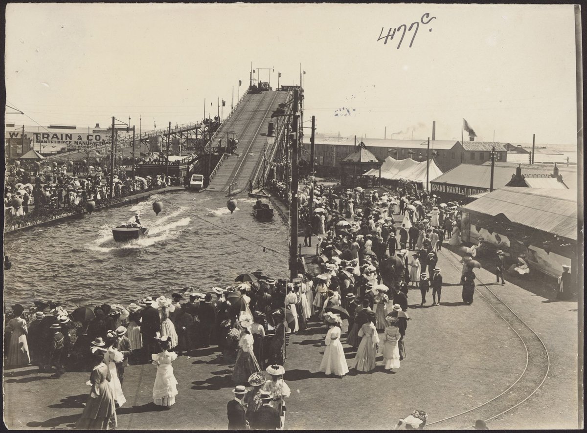 [Princes Court showing boat in centre of lake, Melbourne] (1906)