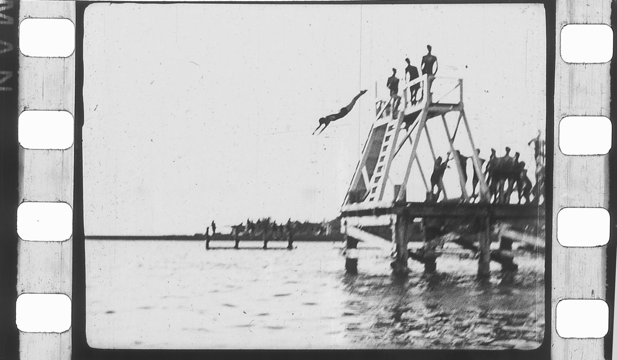 Views of the beach at Williamstown, Victoria (1930–34)