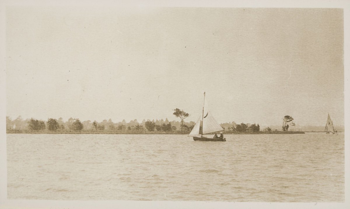 [Melbourne amateur regatta, 25th Oct., 1919, 13th Annual Regatta, Upper Yarra], Yarra River