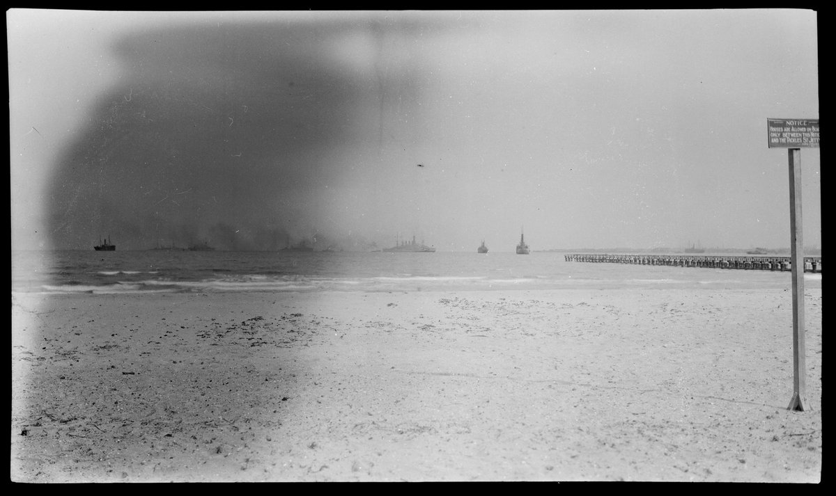 View of Port Phillip Bay, including naval vessels and pier (1916?)