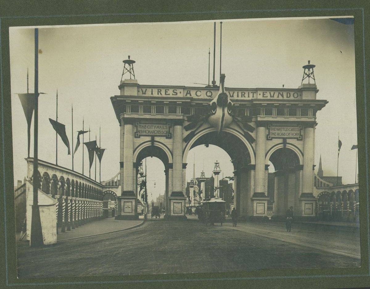 Decorations in Melbourne streets celebrating the visit of the Duke and Duchess of Cornwall and York (1901)