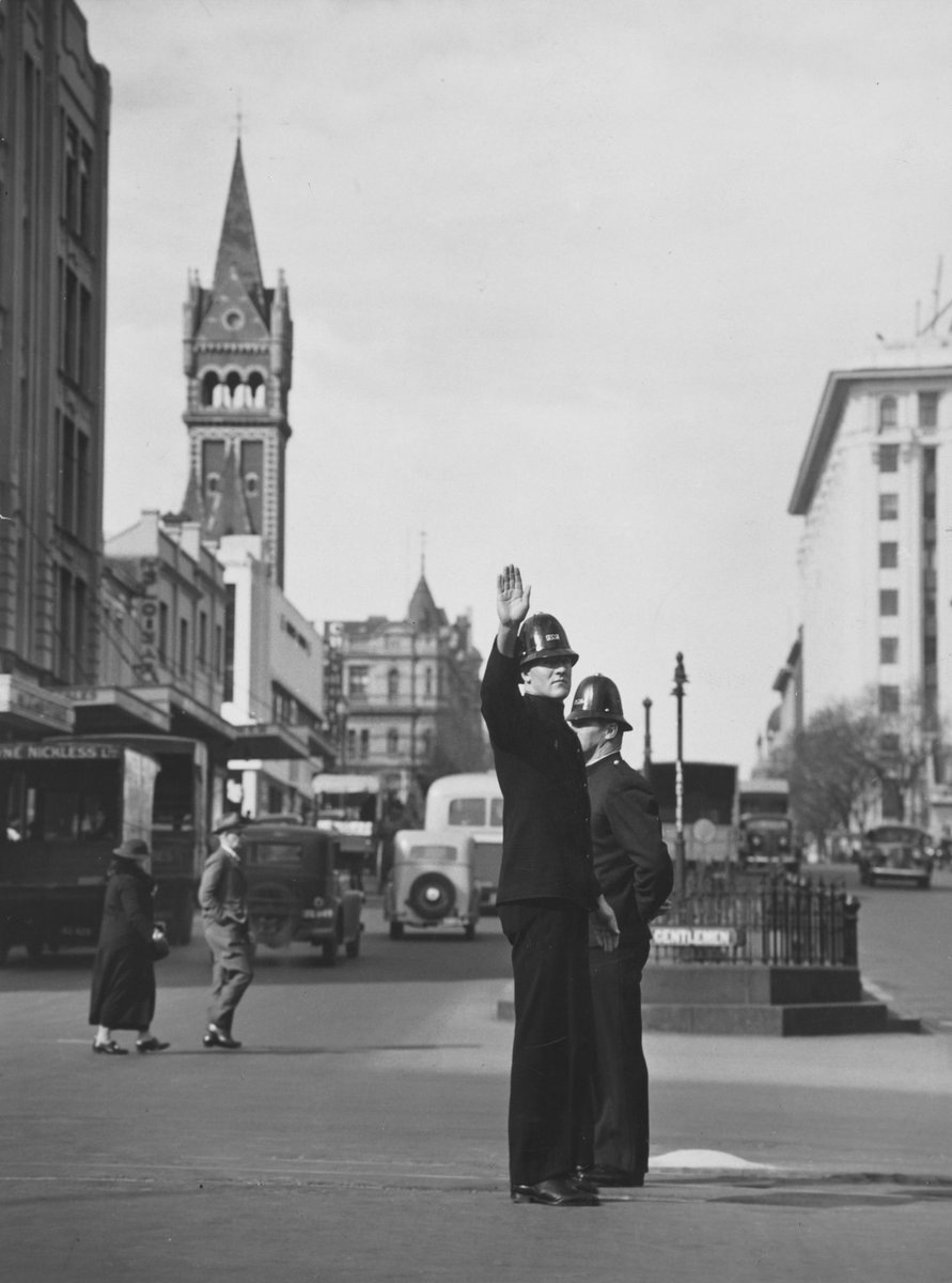 Melbourne in the late 1930s - Looking south down Russell Street from the Bourke Street corner, Melbourne City (1936–39)