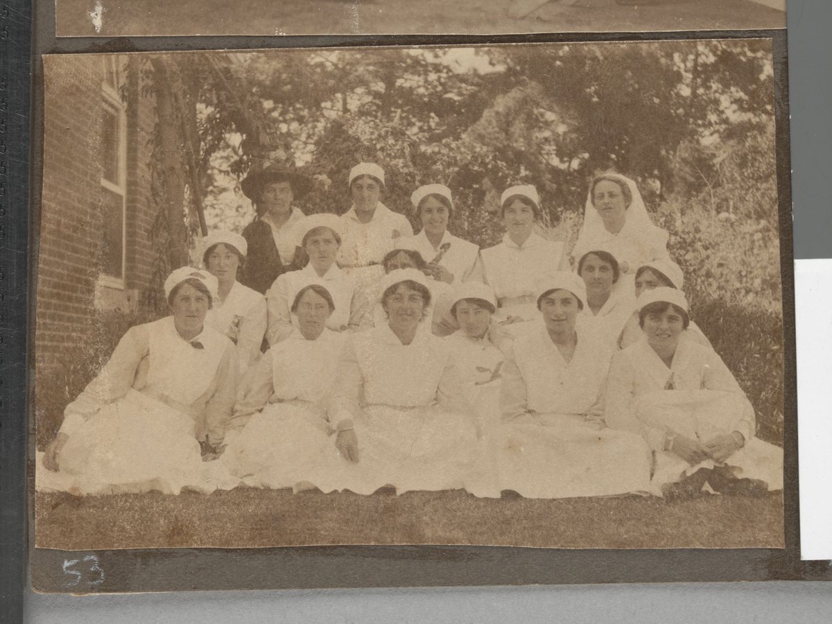 [Nurses, Hethersett Private Repatriation Hospital, Burwood, Vic.] (1914–20)