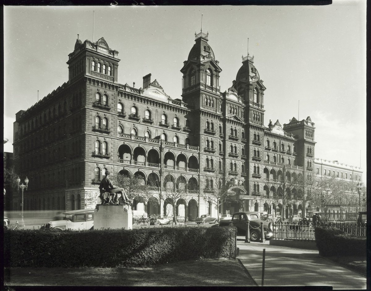 [Windsor Hotel, Melbourne, Victoria], Melbourne City (1936)