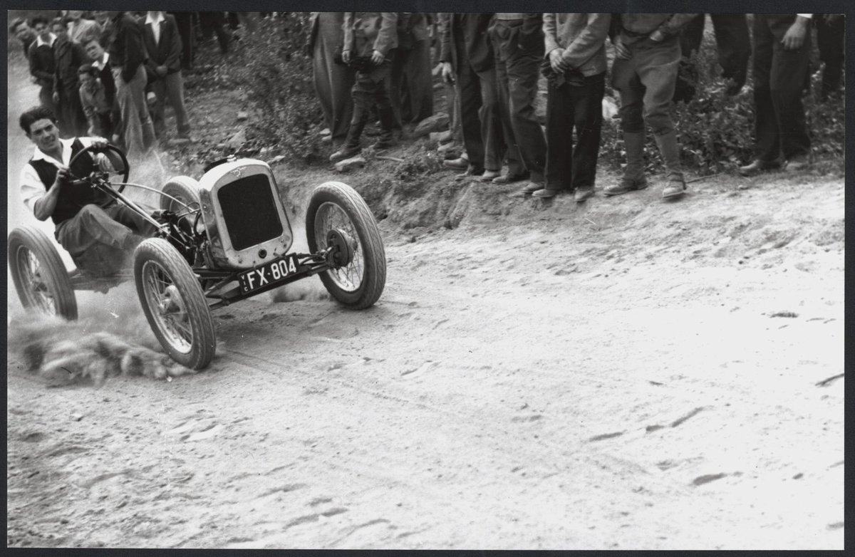 Austin 7 chassis racing the Greensborough Hill Climb (1945)