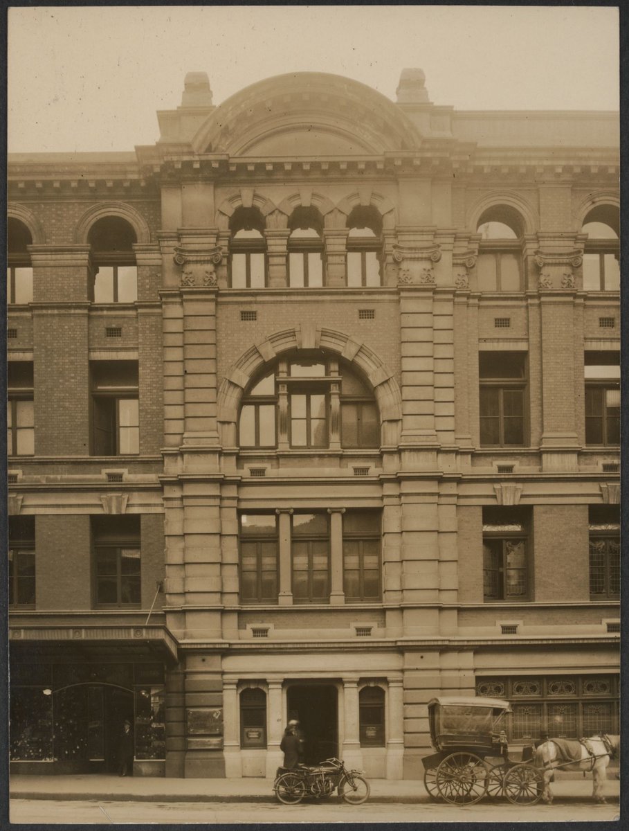 Flinders Street Station-a portion of the facade, Melbourne City (1910–15)