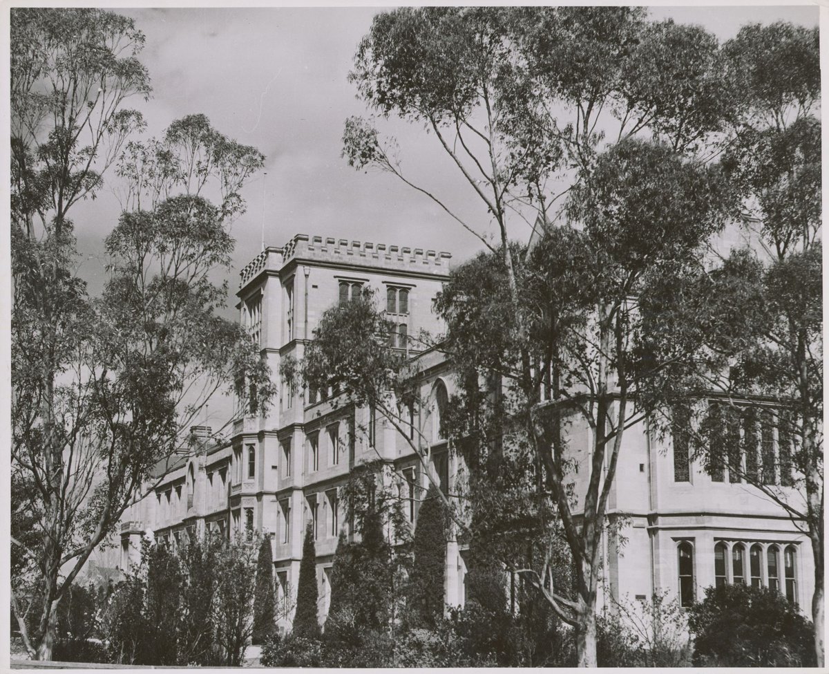 Queen's College, University of Melbourne, Parkville (1945–54)