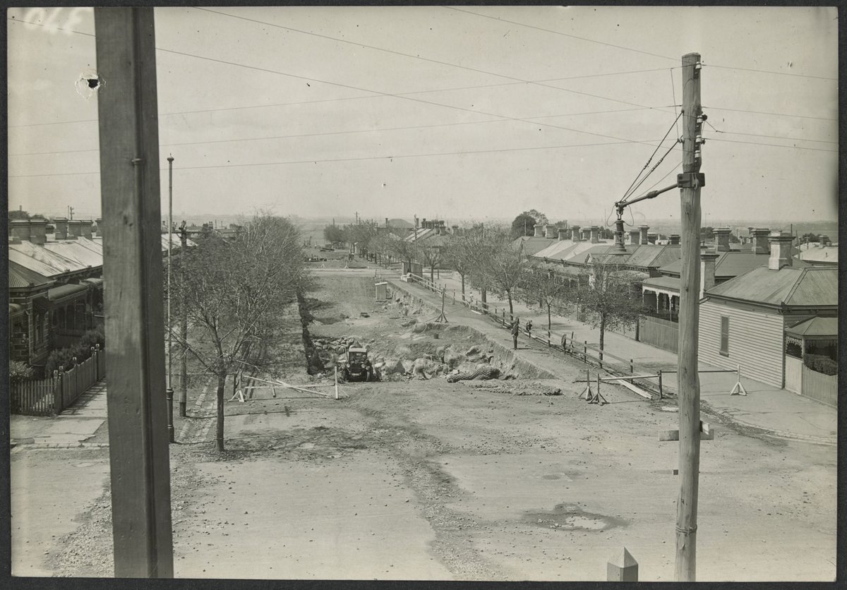 South Kensington to West Footscray, railway excavations (1927)