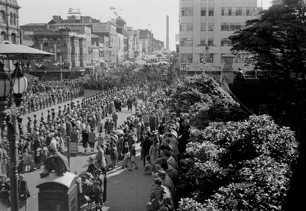 Royal Visit of Queen Elizabeth II, Lonsdale Street, Melbourne, Melbourne City (1954)
