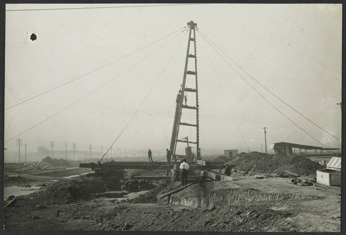 South Kensington to West Footscray, Dynon Road bridge (1927)