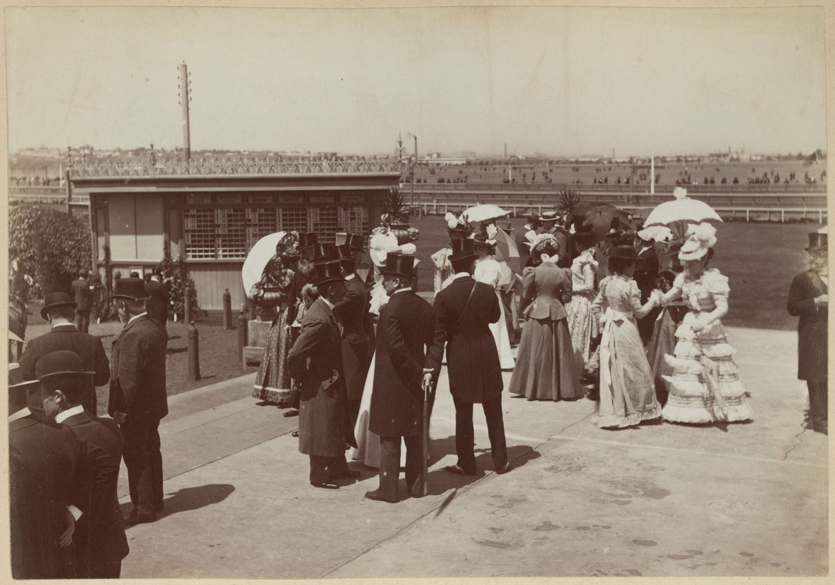 Flemington Racecourse during a race meeting (1890–1900)