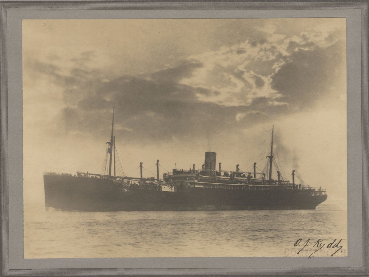 The ship Hobsons Bay, Port Phillip Bay (1922–36)