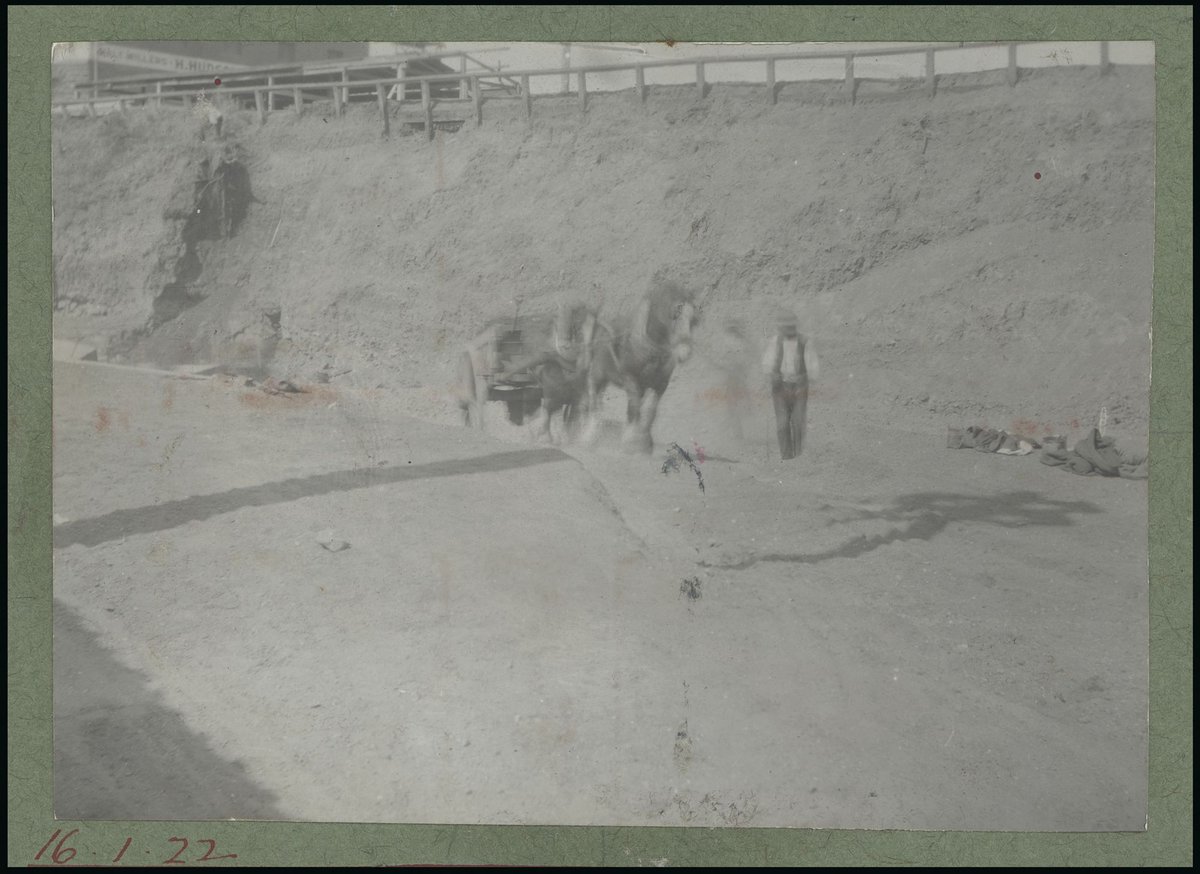 Excavation, Richmond end (1922)
