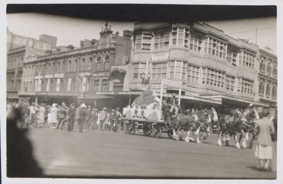 [March along Elizatbeth St., Melbourne] (1940–54)