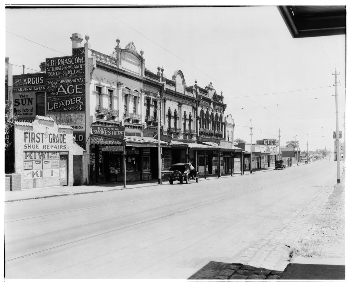 Glenhuntly Road, Elwood, showing premises of G. Bernasconi, newsagent at no. 128 (1938–40)