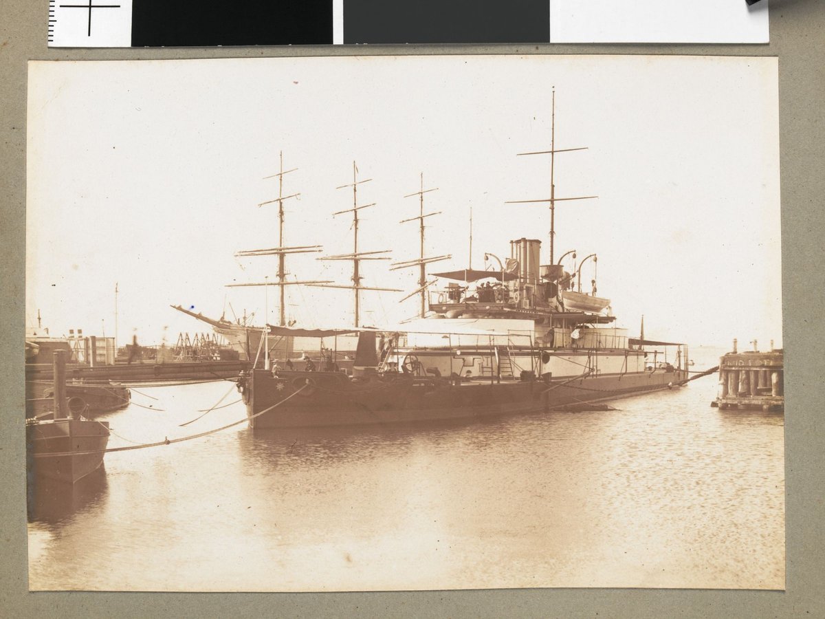 [Ship in Port Melbourne] (1890–1920)