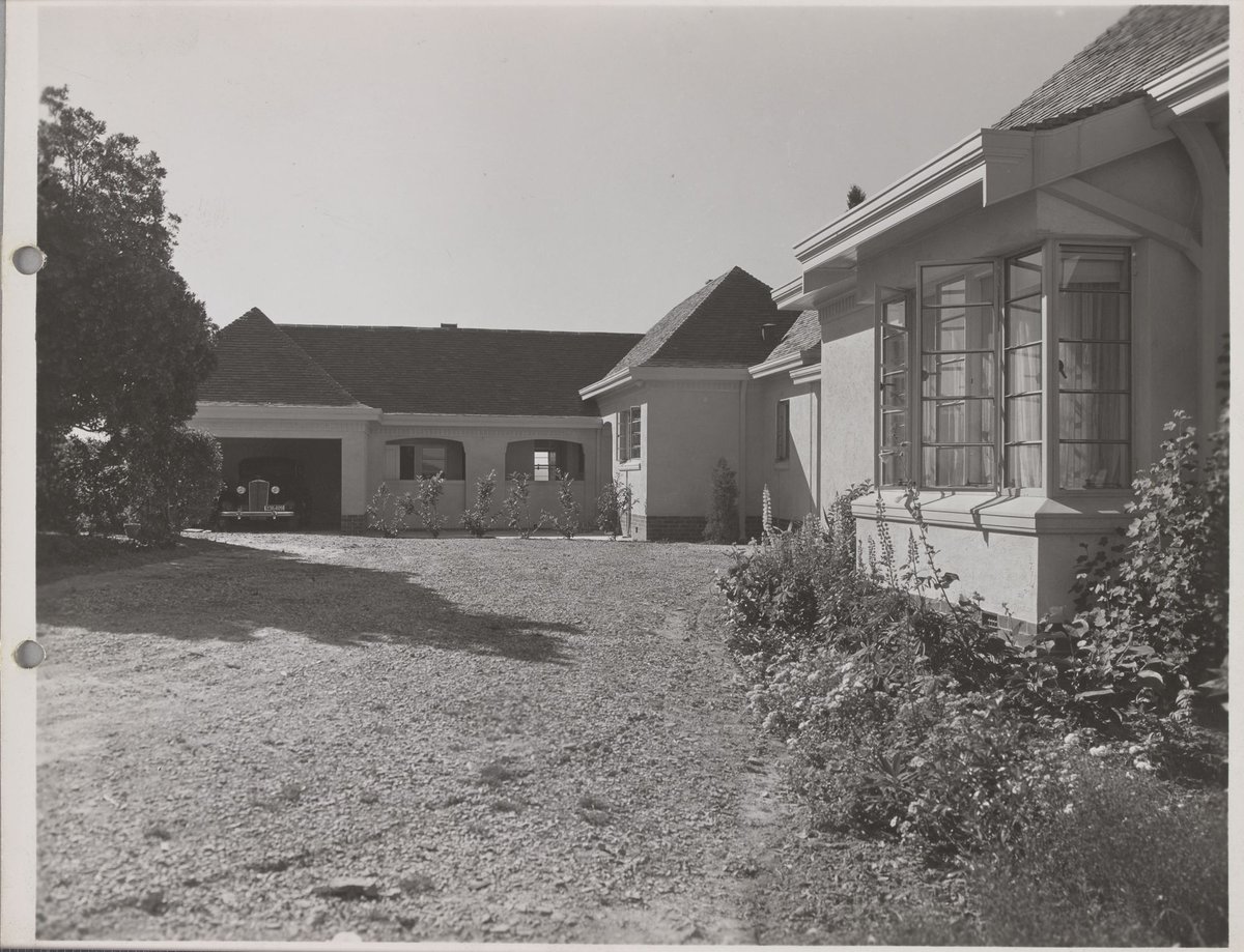 Residence of Miss C. M. McBeath Yarra Road Croydon Vic (1936)