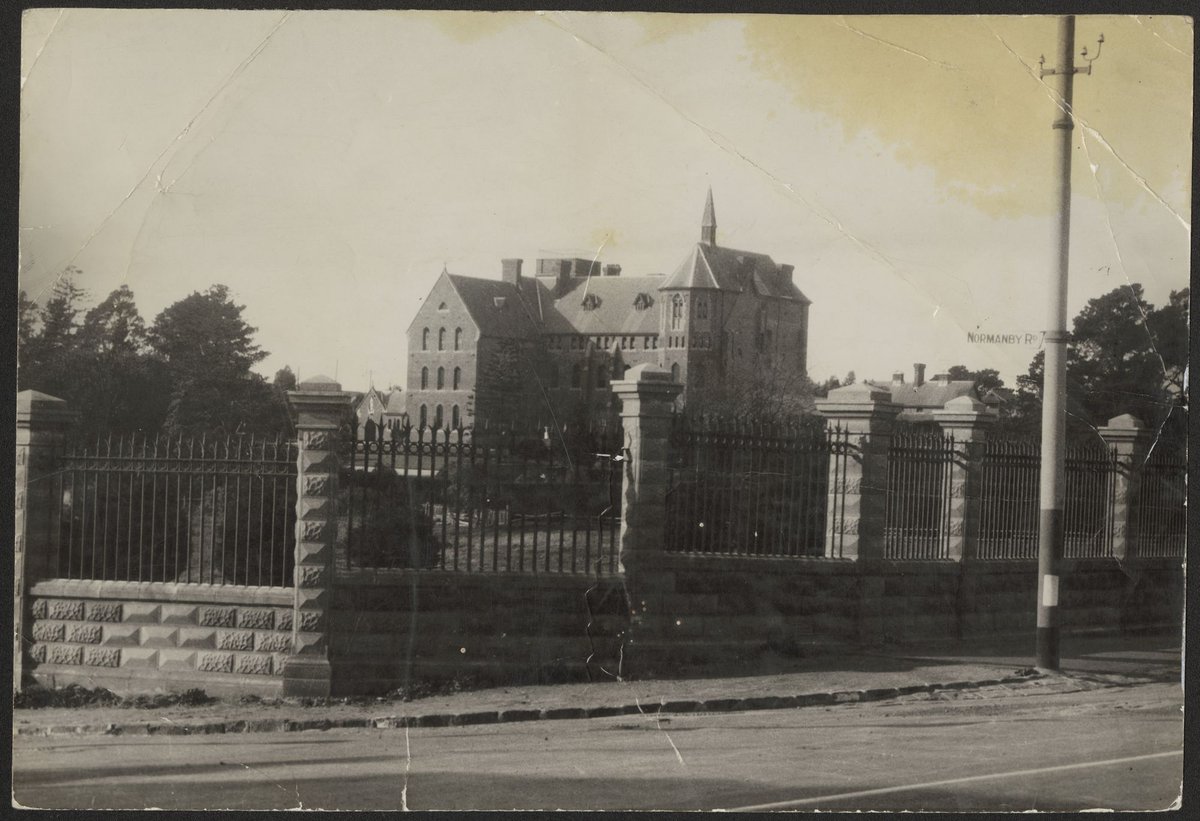 Former Genazzano convent, Normanby Road, Kew (1945–50)