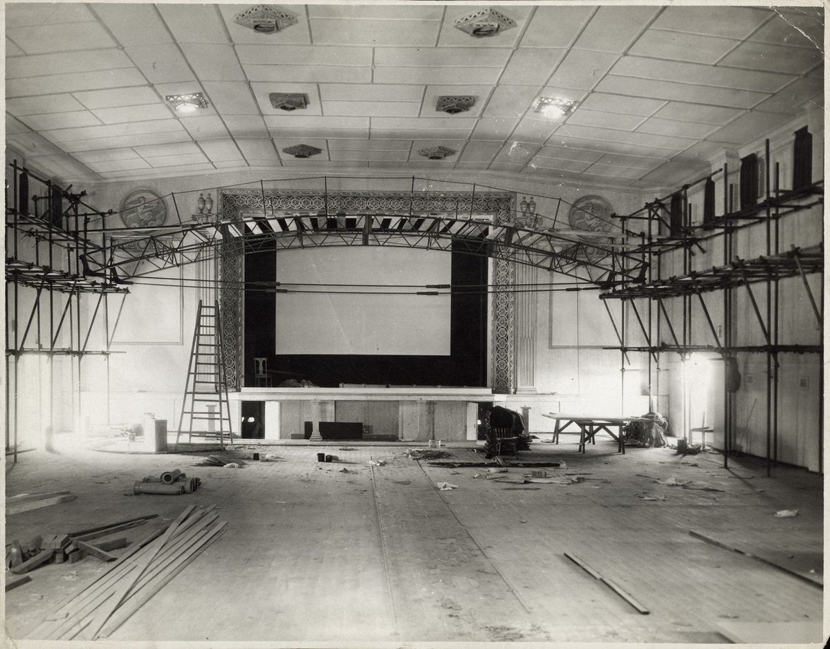 Cyclone Truss Section. In use at Dandenong Theatre (c. 1941)