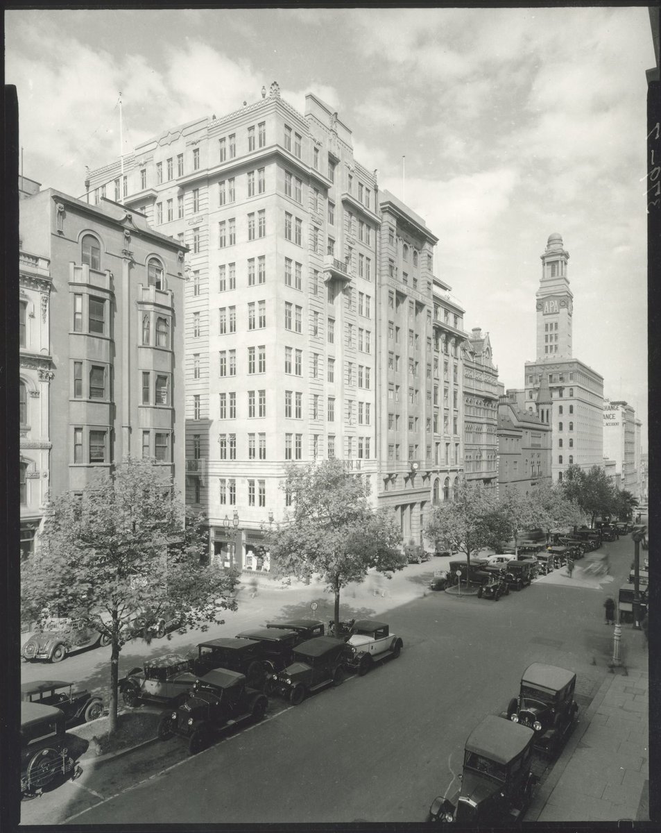 [Queen Street, Melbourne, Victoria], Melbourne City (1930s)