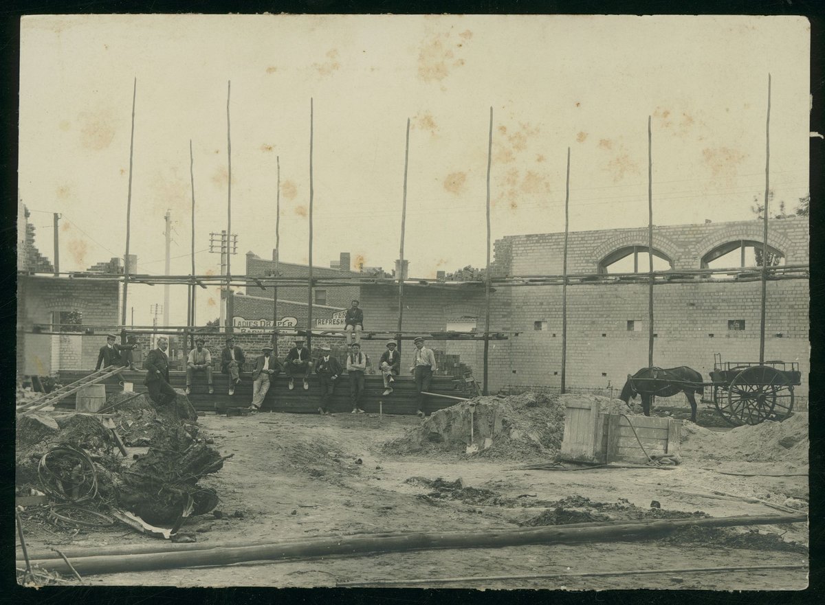 Elite Skating Rink, Barkly Street, [St. Kilda, Vic.], St Kilda (c. 1886)