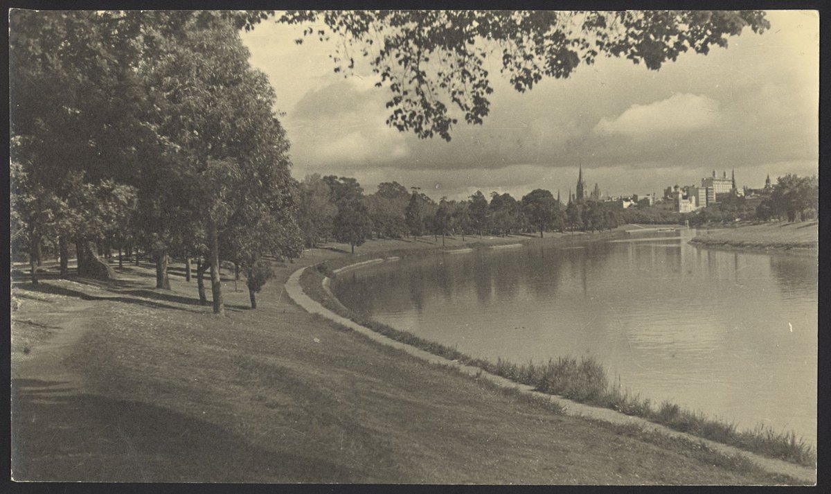 [Yarra River with Melbourne skyline] (c. 1935)