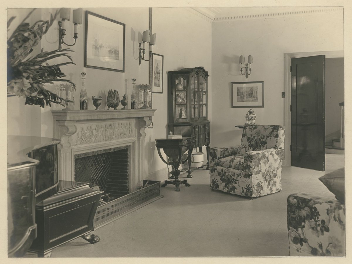 Somercotes' residence of Mrs Harold Riggall Orrong Road Toorak Vic (1927)
