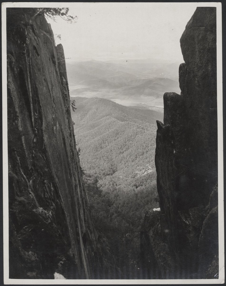 Northcote Crevasse, Mt. Buffalo National Park (1900?)