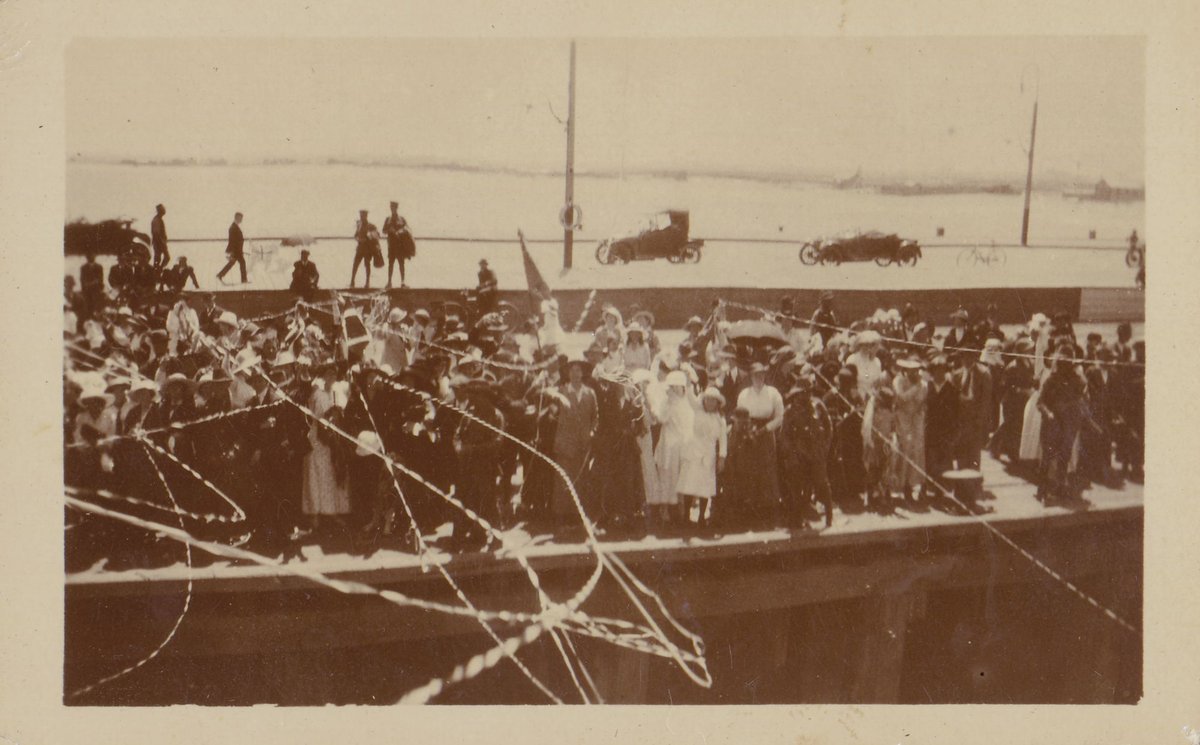 Leaving Melbourne (1916)