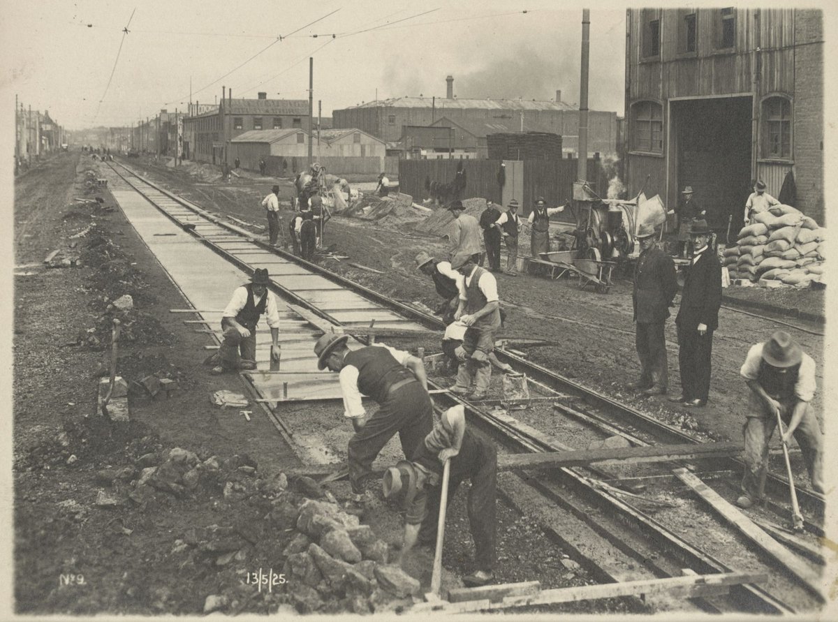 Tramway construction in Sturt Street, South Melbourne (1925)