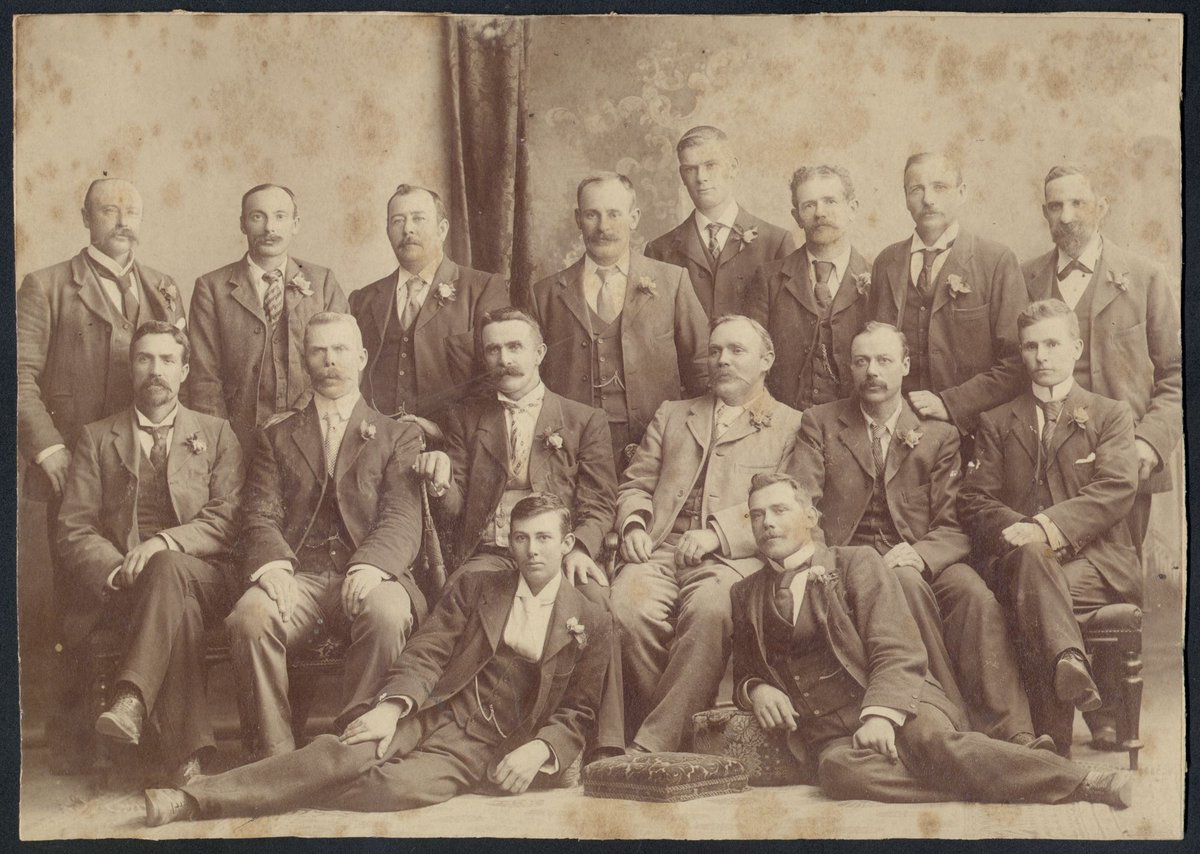 Staff of H.V. McKay, Sunshine Harvesters (1920?)