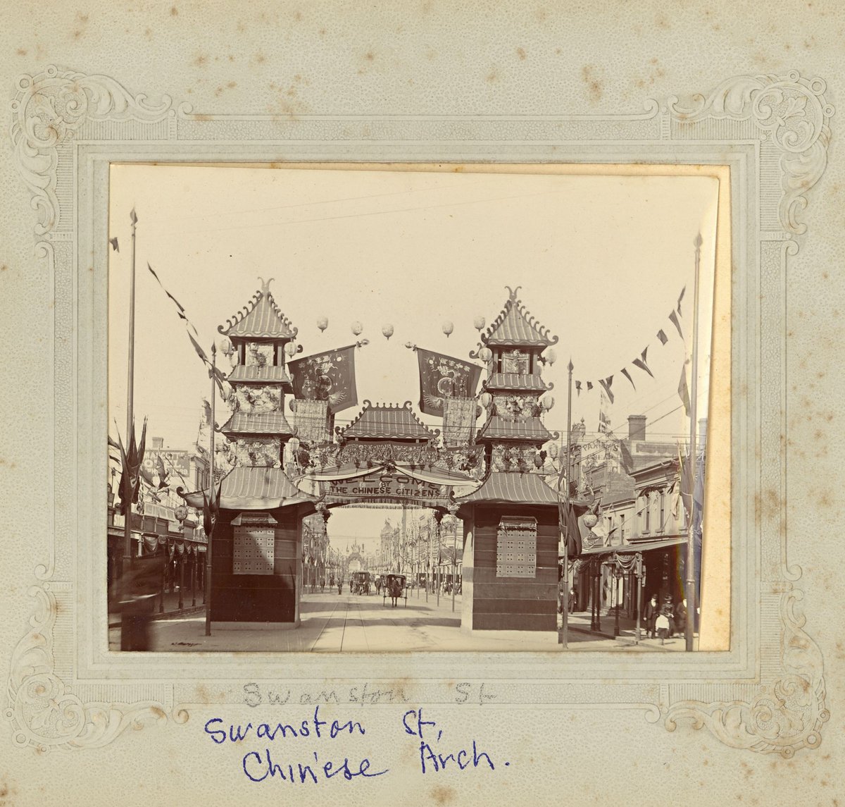 Swanston St., Chinese Arch, [Melbourne, Vic.], Melbourne City (1901)