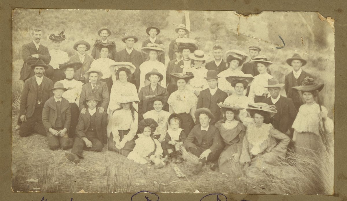 Melbourne Picnic Party, Edwardian Era (1900–10)