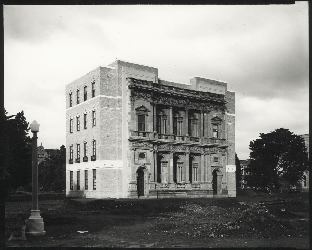 [Old Commerce Building, University of Melbourne], Parkville (1935–49)