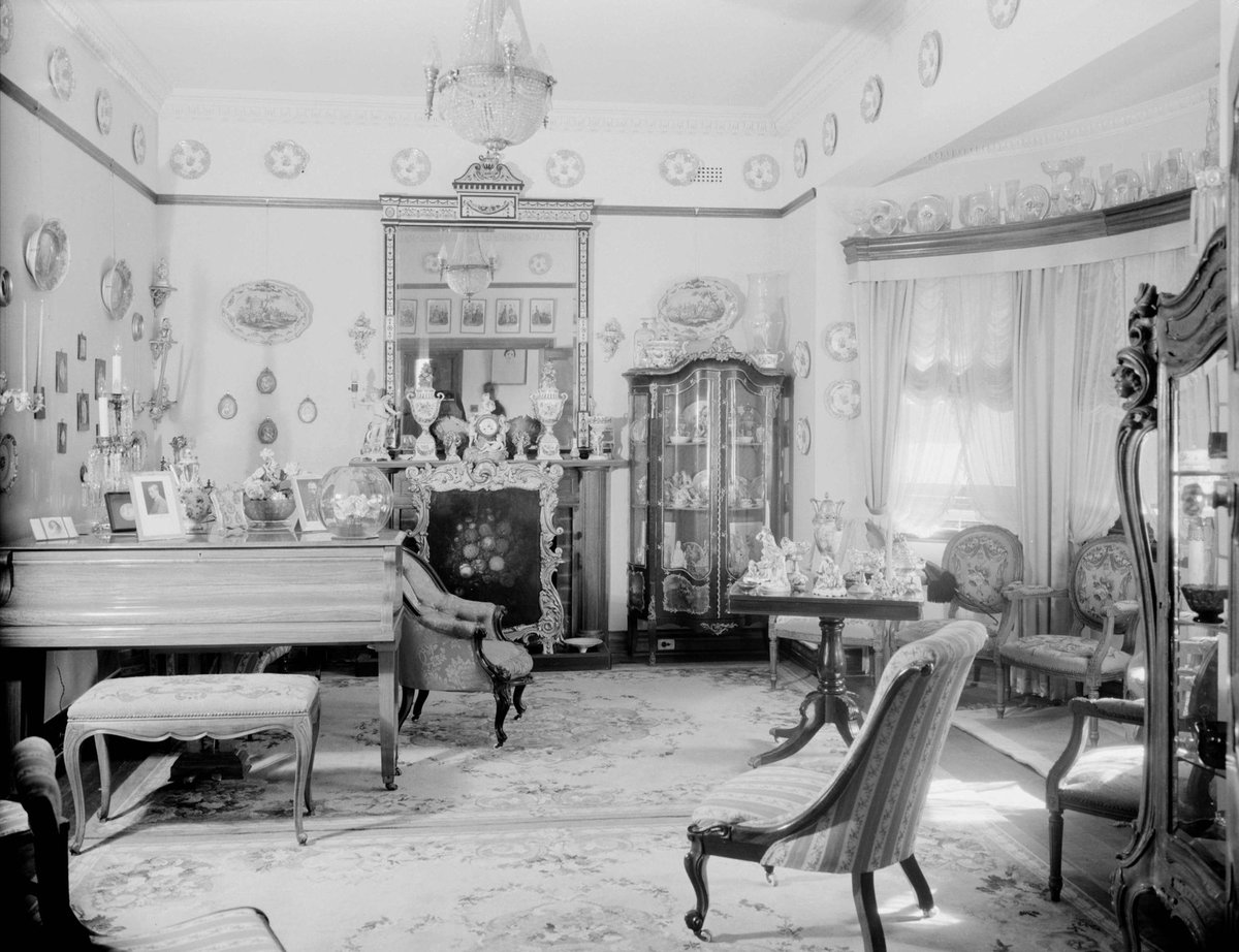 Drawing room in Dr. Buller Murphy's house, Toorak (1936)