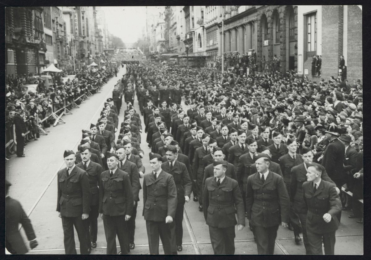 Men of the R.A.A.F. marching through Melbourne ... to aid Lord Mayor's Prisoner of War Appeal, Melbourne City (1942)