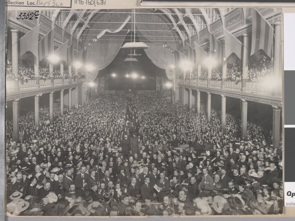 Interior of Melbourne Exhibition housing meeting in favour of foreign missions, Carlton (1902)