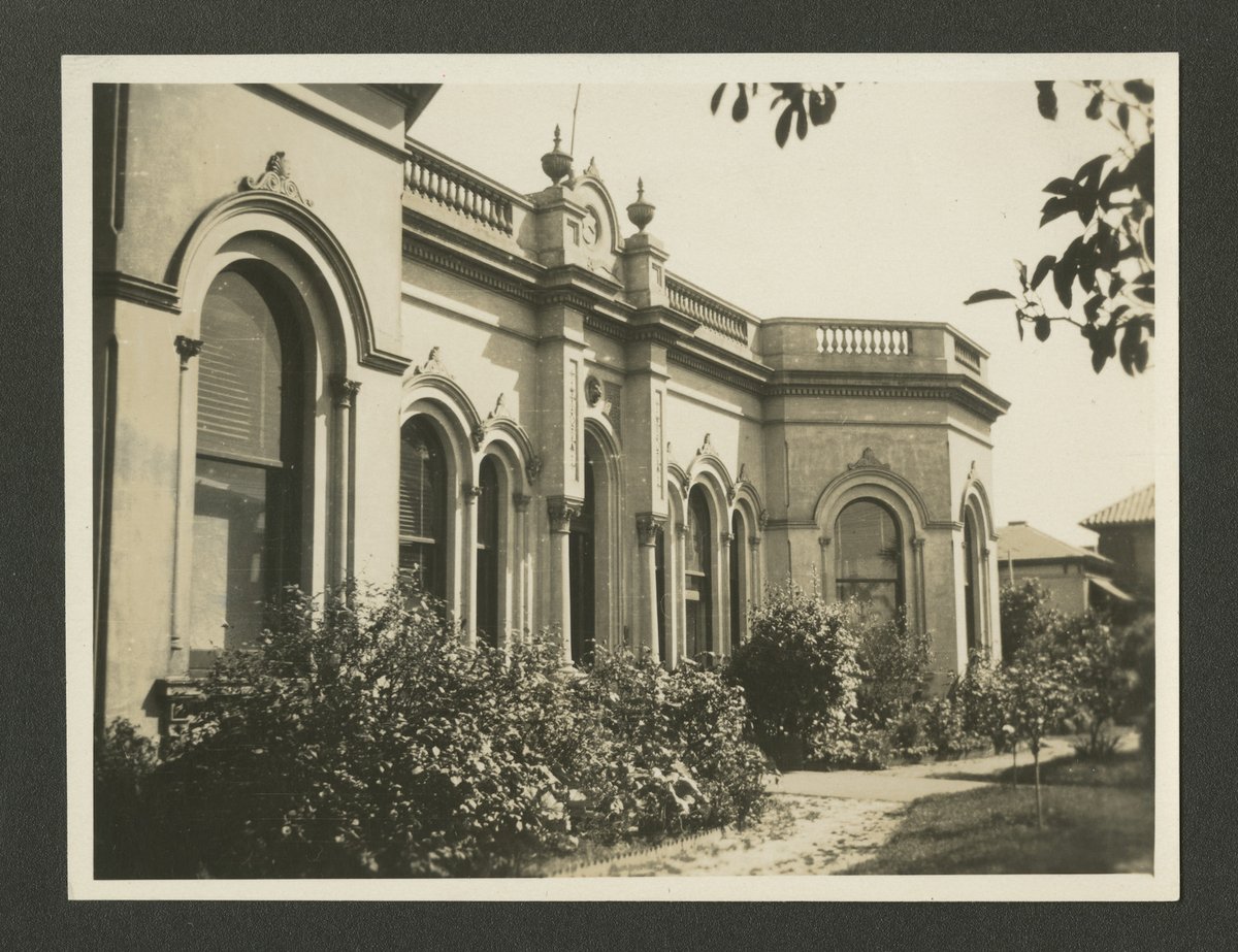 Side view of Millen House formerly Fairholm Walsh Street South Yarra (1920–56)