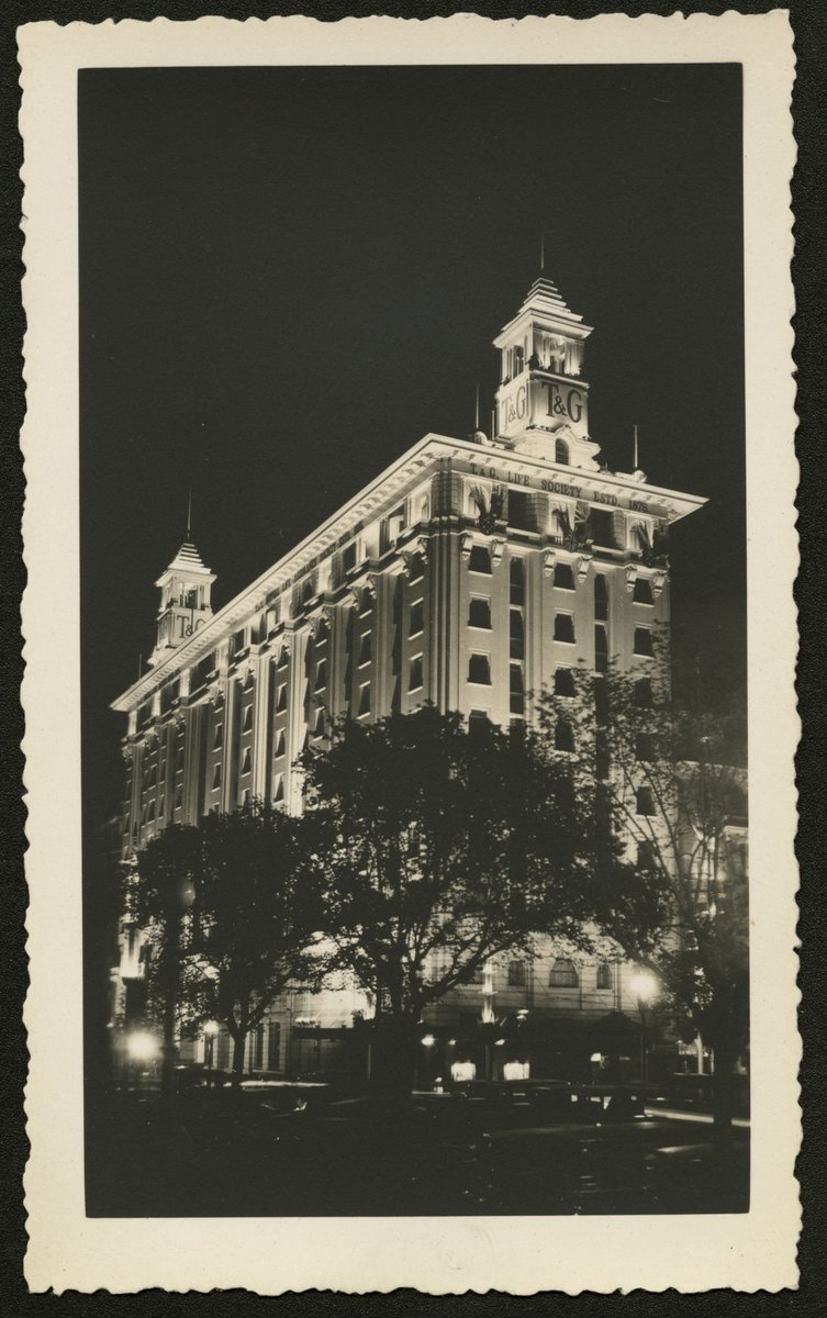 Night photograph of the T & G building, Collins Street, Melbourne, Melbourne City (1930–50)
