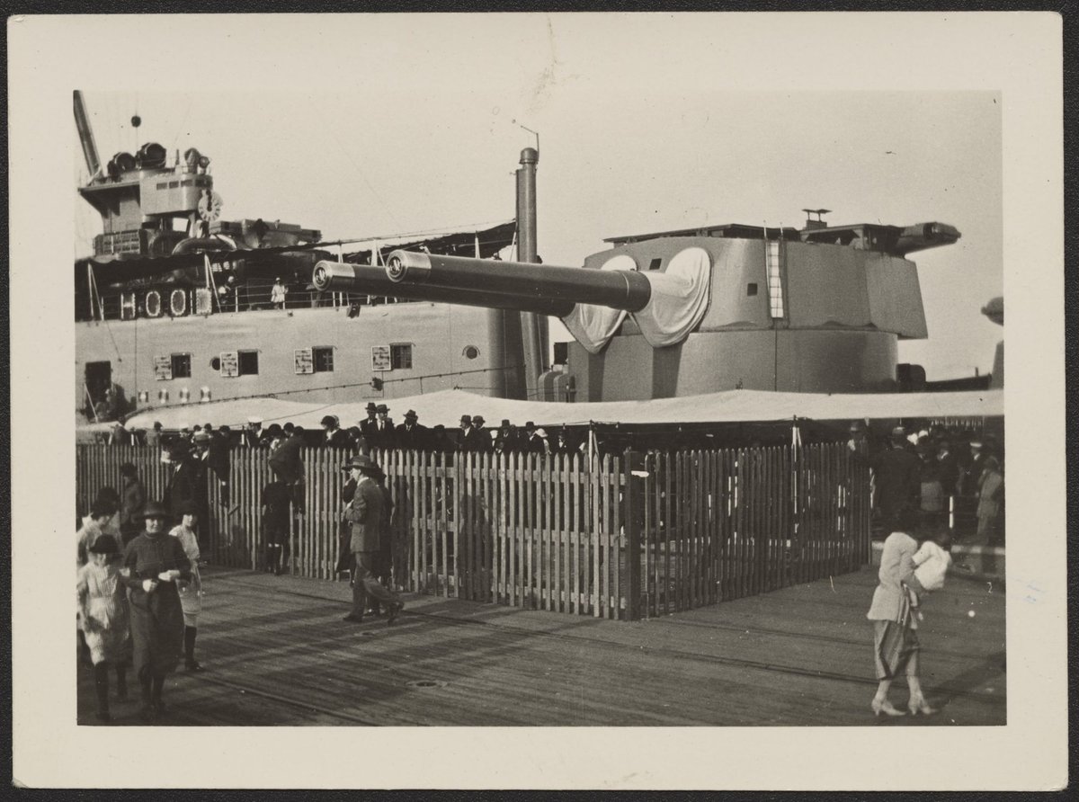 Public visit to Princes Pier, Port Melbourne, to see naval ships of the Special Service Squadron during their stay in Port Philip (1924)