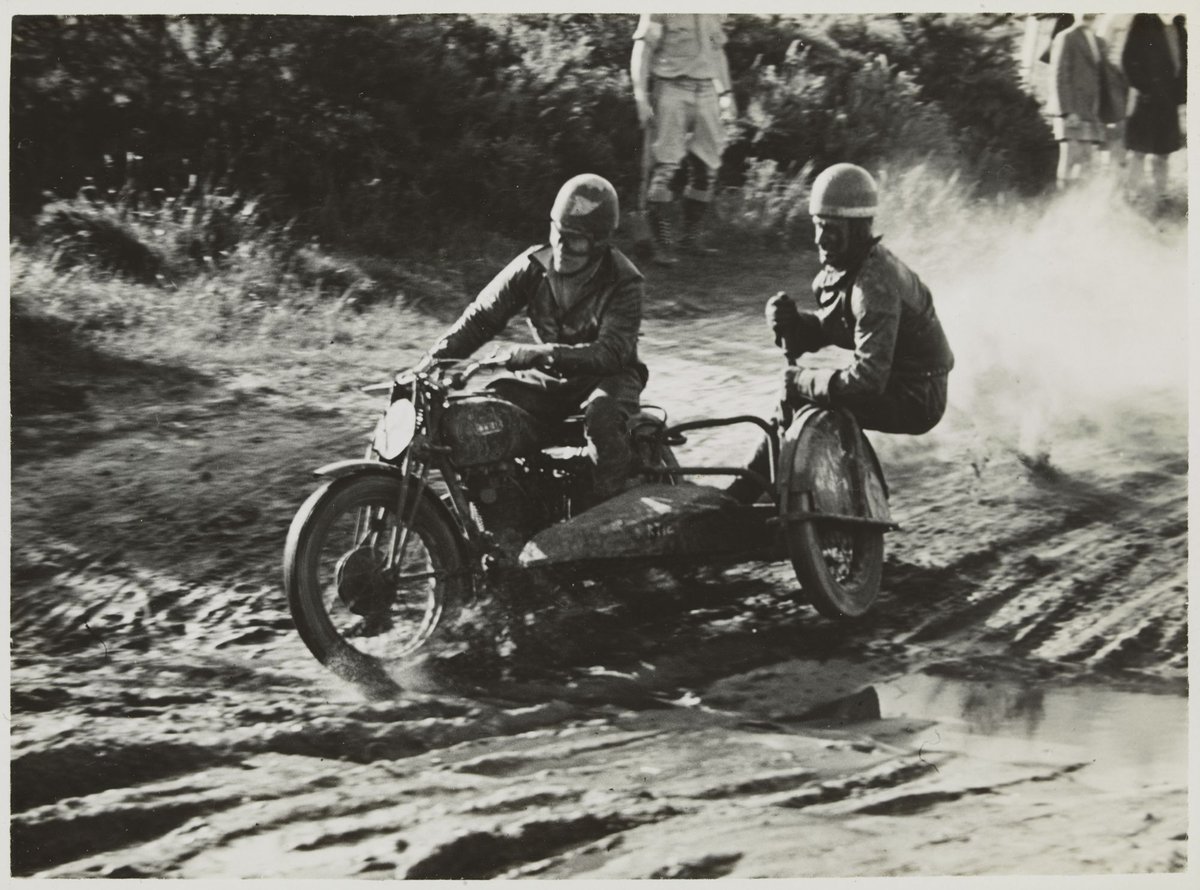 Templestowe & Oakleigh Scrambles (1946)