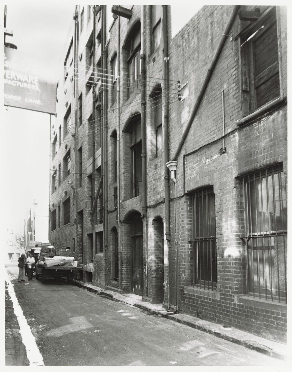 George Lane - west side, looking to Lonsdale Street, Melbourne City (1950)