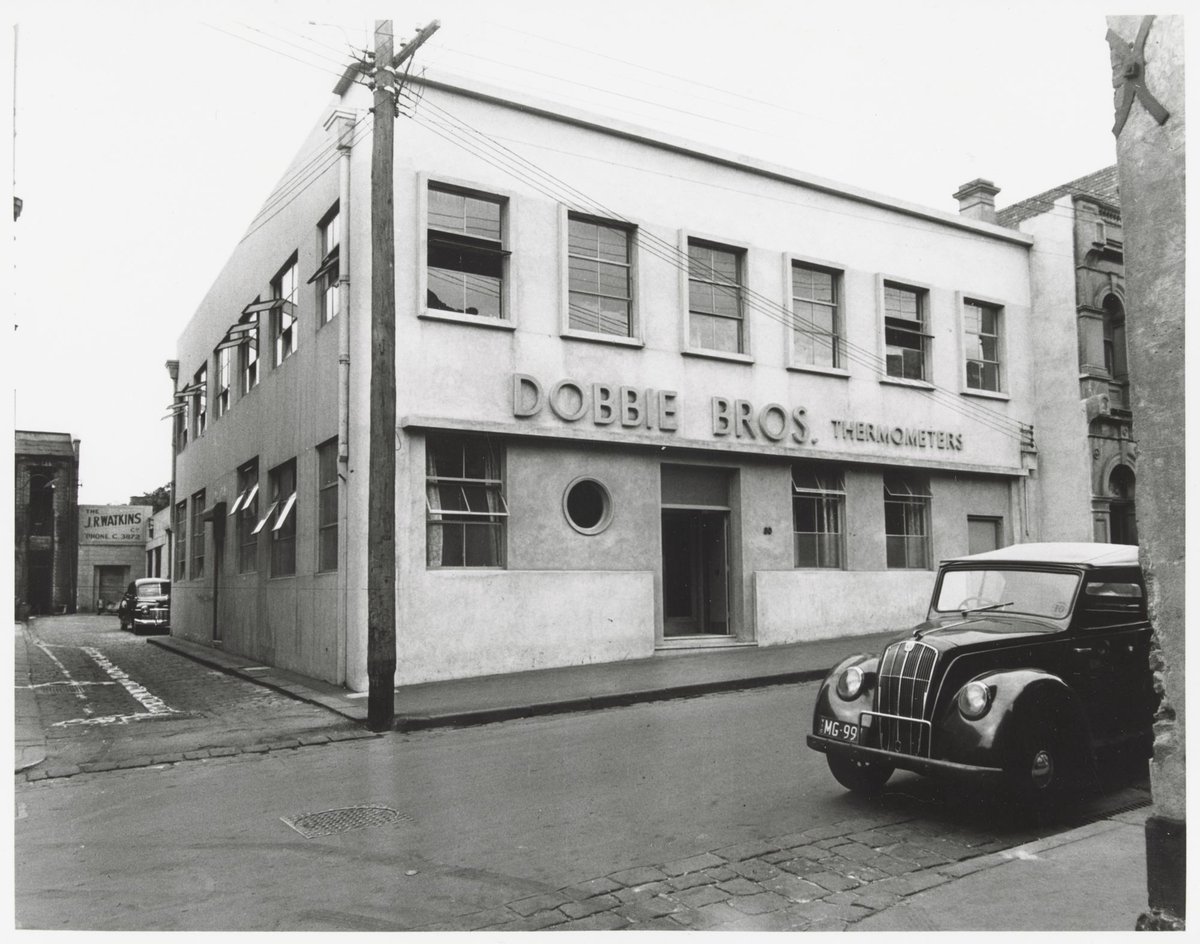 Little Lonsdale Street - north side, at corner with Sherwood Place, Melbourne City (1950)